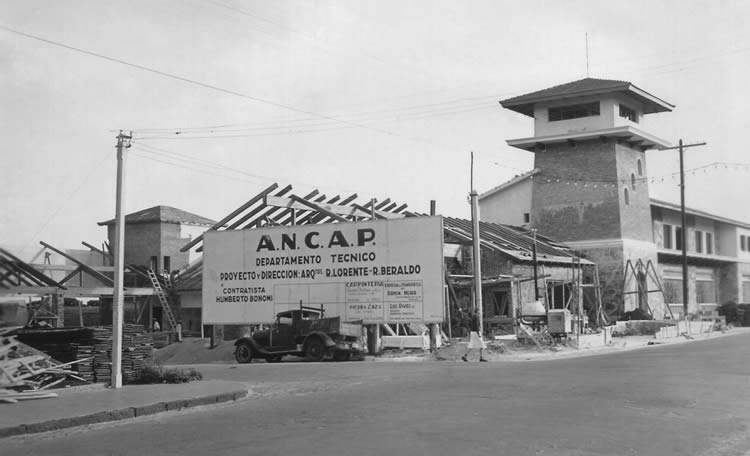 Emblemático edificio ex “Estación ANCAP Gorlero” fue cedido en comodato al ACU y al Classic Car de Punta del Este