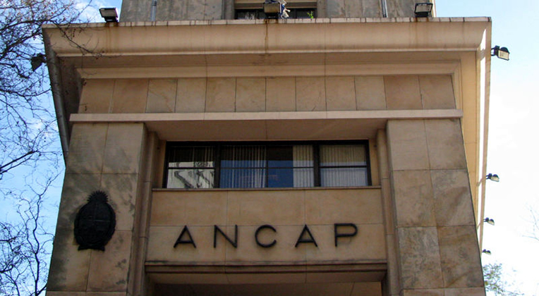 El presidente de ANCAP plantea unificar los directorios de ALUR, DUCSA y Cementos del Plata